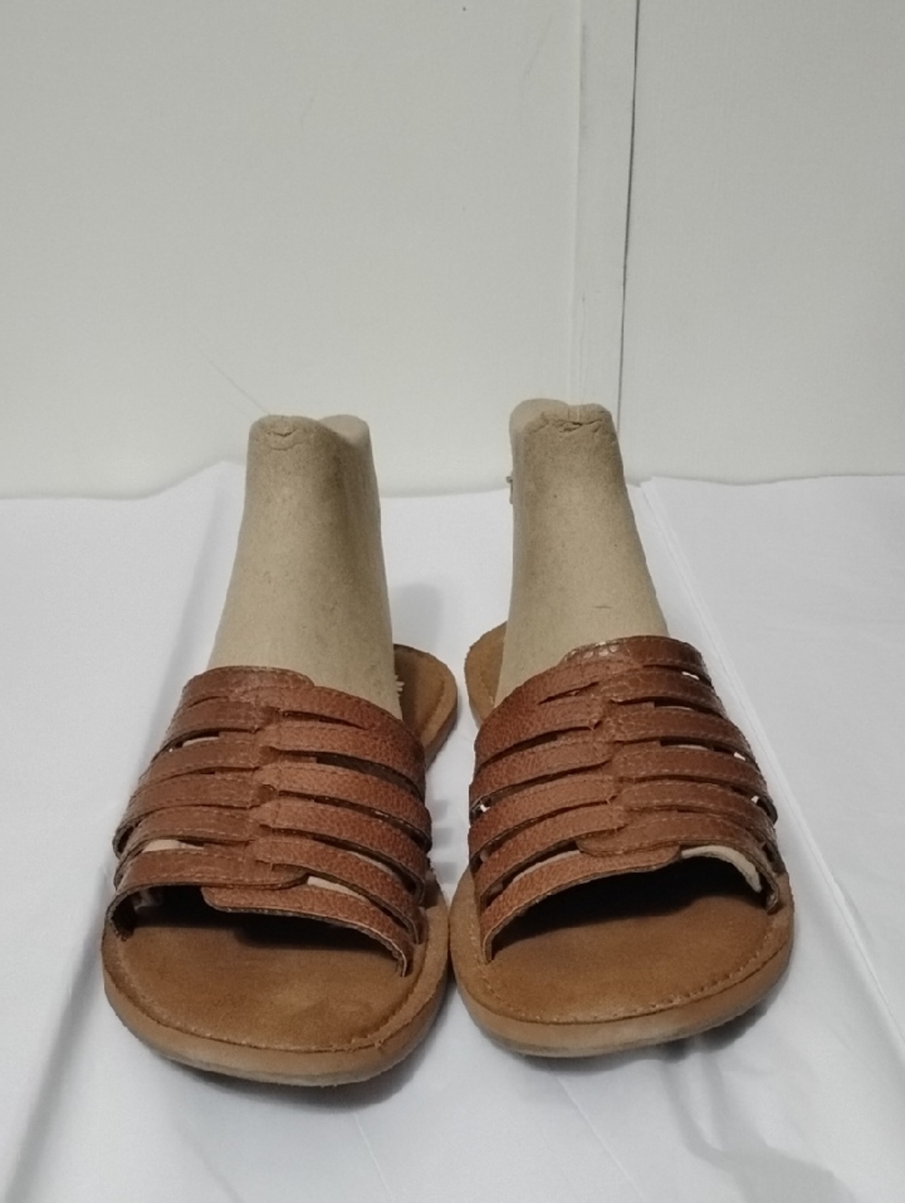 Yellow Box Women’s 8.5 Brown Strappy Slide Sandals